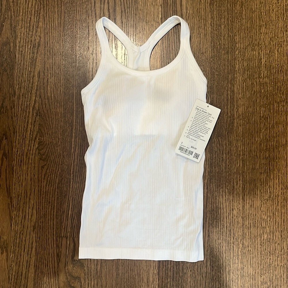 Lululemon Ebb to Street Tank